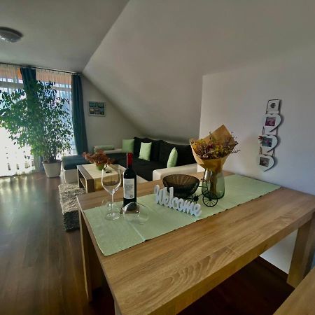 בלטונפנבש Munkacsy Apartmanok מראה חיצוני תמונה