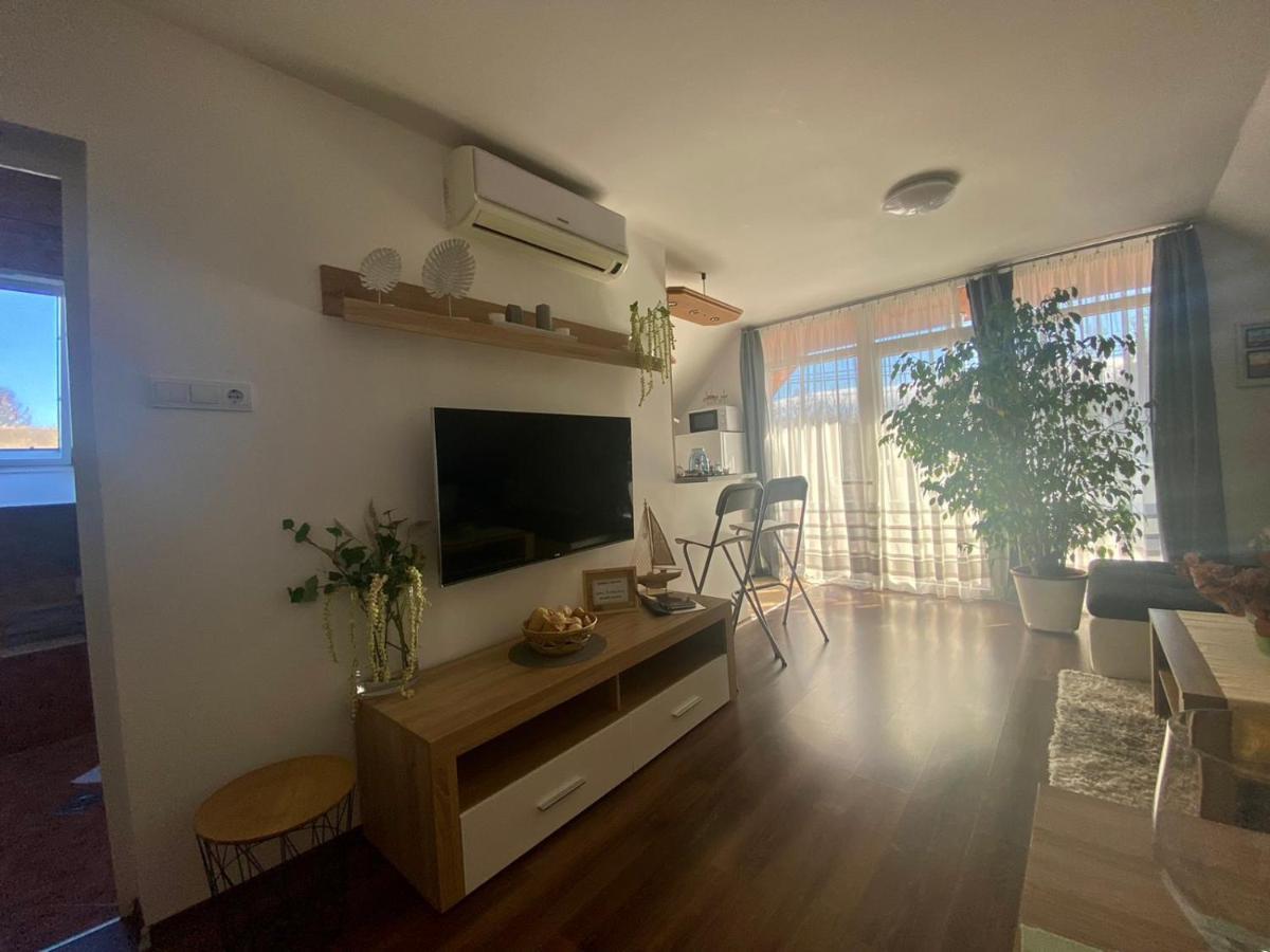 בלטונפנבש Munkacsy Apartmanok מראה חיצוני תמונה