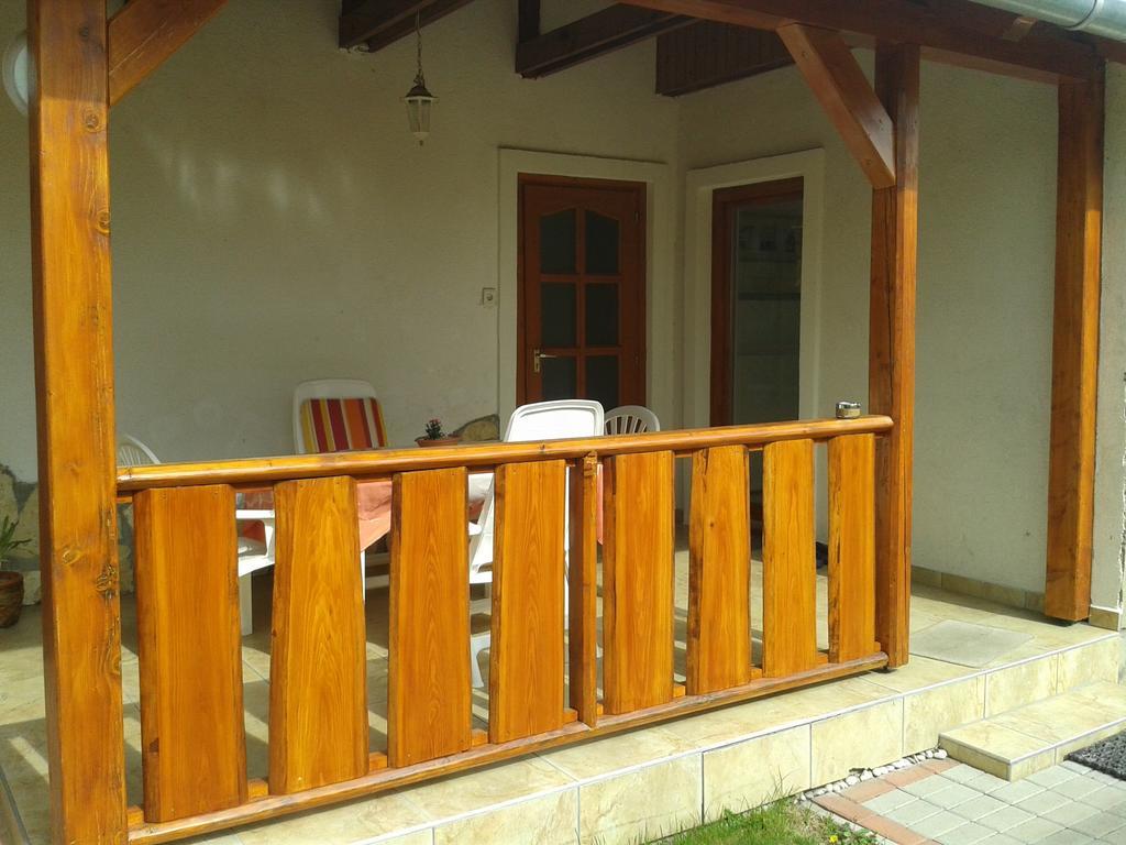 בלטונפנבש Munkacsy Apartmanok מראה חיצוני תמונה